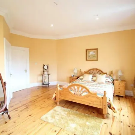 White House Manor * Loughrea